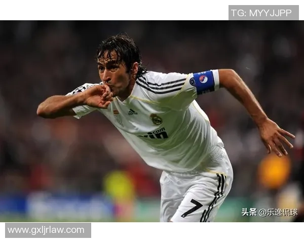 绿茵荣耀与血脉相承讲述足球球星代代传承传奇